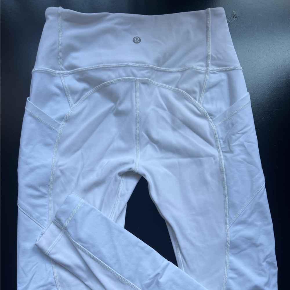 Lululemon white leggings size 6